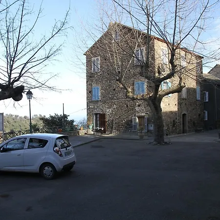 公寓 Route Castagneto - 2 *